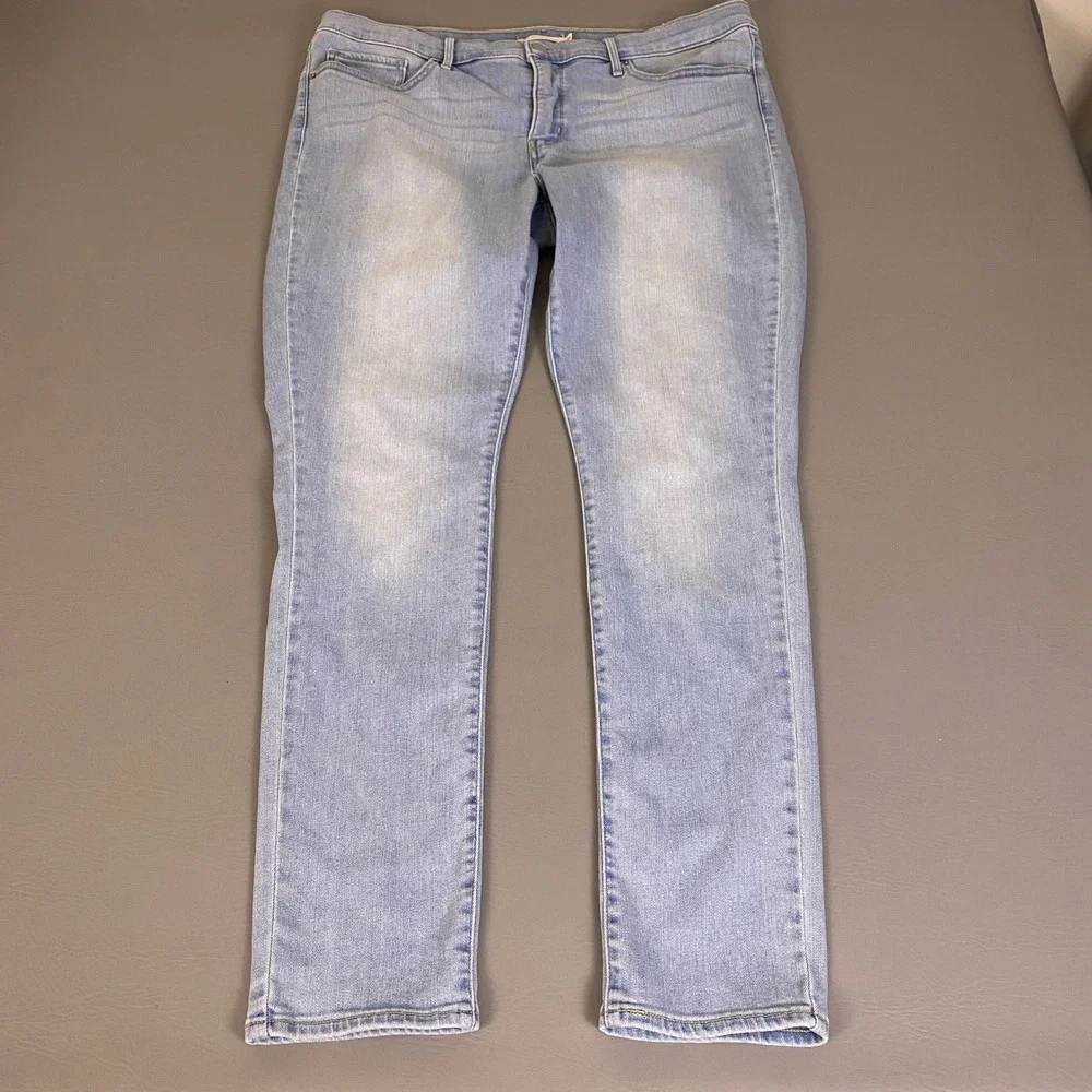Levis 311 Shaping Skinny Jeans Men's Size 38x32 Light Wash Blue Stretch Denim